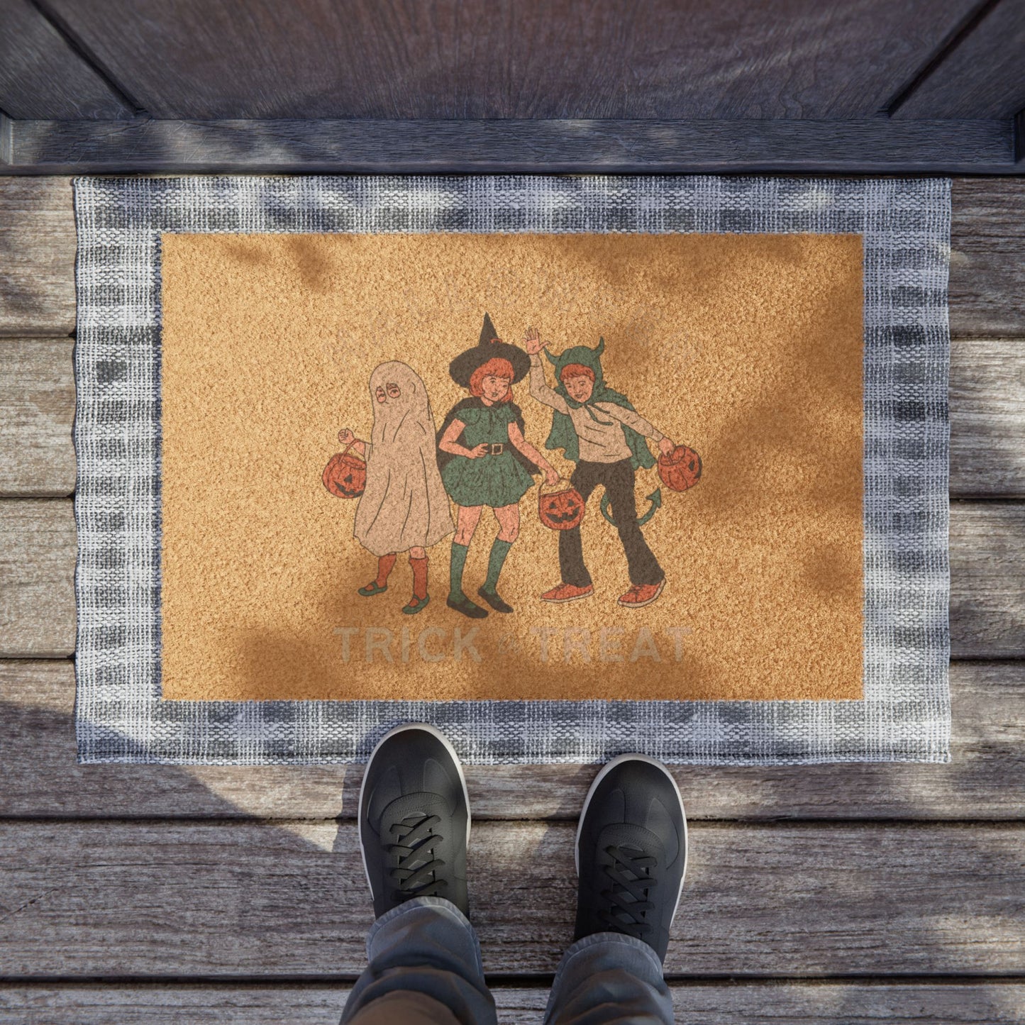 Halloween Doormat, Trick or Treat Door Mat, Seasonal Home Decor, Spooky Entrance Mat, Fall Decoration, Halloween Gift