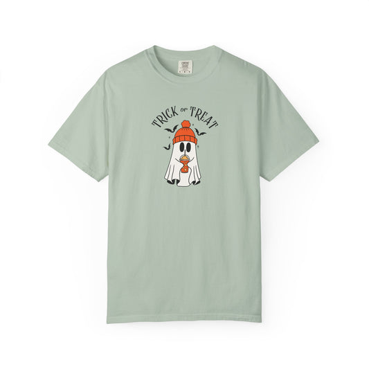 Cute Halloween Ghost T-Shirt, Unisex Halloween Tee, Trick or Treat Shirt, Halloween Gift, Fall Fashion