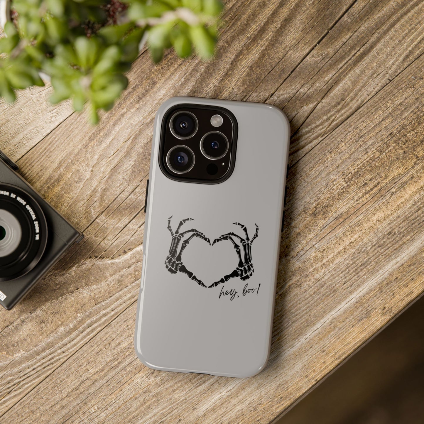 Stylish Phone Case with Skeleton Hand Heart Design, Unique Gift for Halloween, Gothic Aesthetic, Durable Mobile Cover, Trendy [...]