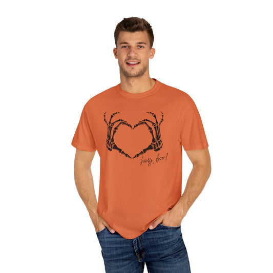 Spooky Skeleton Heart T-Shirt, Halloween Tee, Unisex Shirt, Gothic Fashion, Party Outfit, Casual Wear