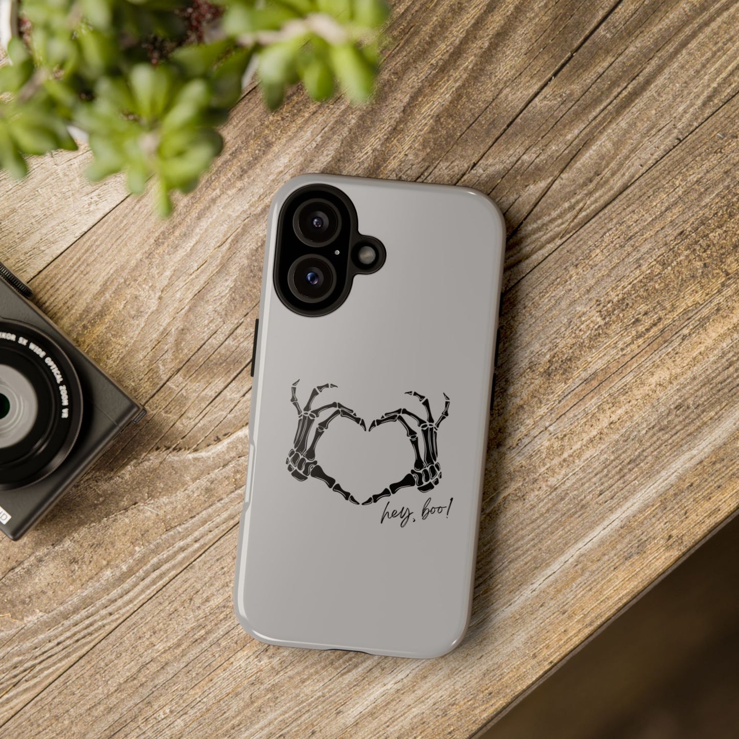 Stylish Phone Case with Skeleton Hand Heart Design, Unique Gift for Halloween, Gothic Aesthetic, Durable Mobile Cover, Trendy [...]